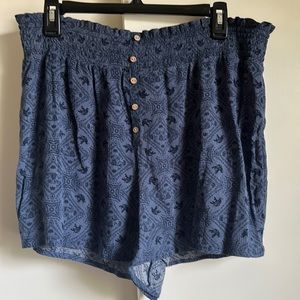 Super High Rise Shorts XL
